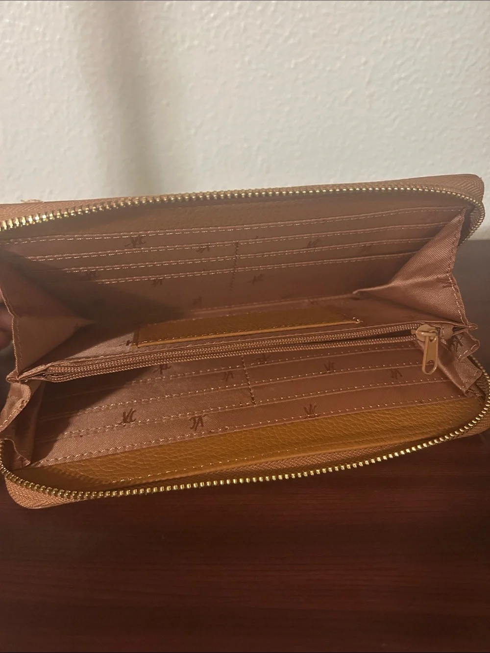 Kenneth Cole Pebbled Leather Wristlet in Tan Brown
